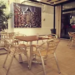 尼康亚港口套房及酒店 酒店 3*