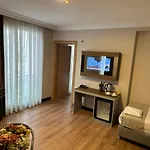 尼康亚港口套房及酒店 伊斯坦布尔
