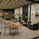 酒店 尼康亚港口套房及酒店