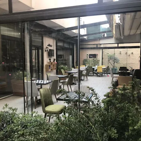 وفندق نكونيا ميناء 3*